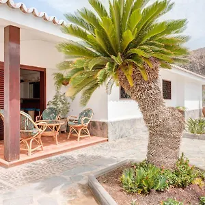 Amplio Chalet En Con Jardin Y Vista Al Mar Chalet Palm-mar